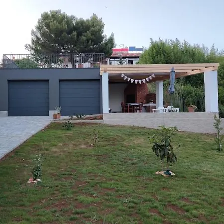 Apartment E&f, Veruda Porat, Free Parking