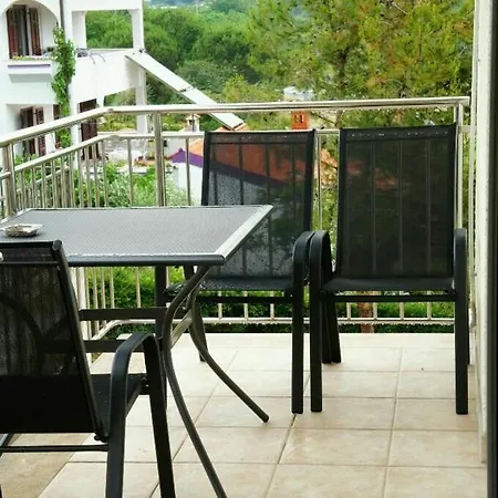 E&f, Veruda Porat, Free Parking Appartement