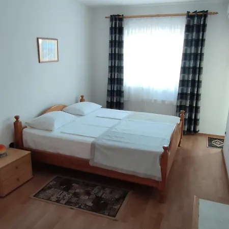 Apartment E&f, Veruda Porat, Free Parking
