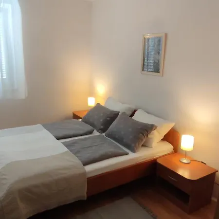 E&f, Veruda Porat, Free Parking Apartment Pula